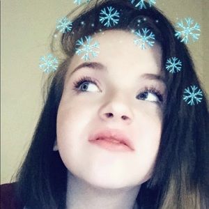 Meet your Posher, Madi